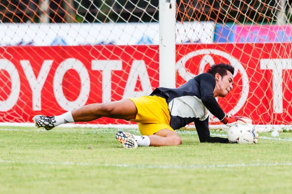 Sisaket Thailand-juni 29: Pisan Dorkmaikaew av Bangkok Utd. i en — Stockfoto