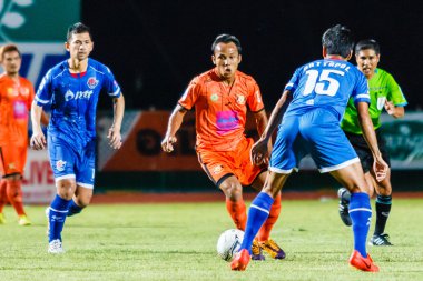 Sisaket Tayland-Ağustos 13: Jirawat Daokhao Sisaket Fc. (oran