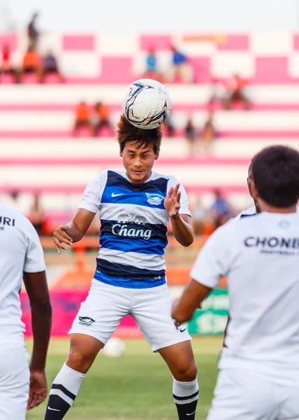 SISAKET THAILAND-MAY 28: Surawich Lokawit of Chonburi FC. in act — Stock fotografie