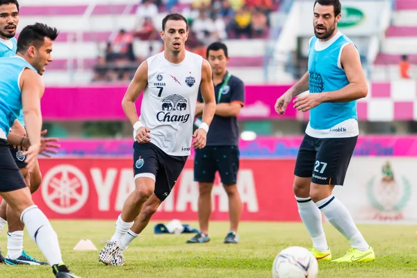 SISAKET TAILANDIA-15 de octubre: Carmelo González de Buriram Utd. en — Foto de Stock