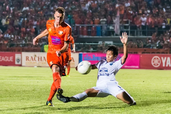 SISAKET THAILAND-OCTOBER 15: Brent McGrath of Sisaket FC. shoot — 스톡 사진