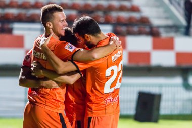 SISAKET THAILAND-OCTOBER 22: Players of Sisaket FC. in action du
