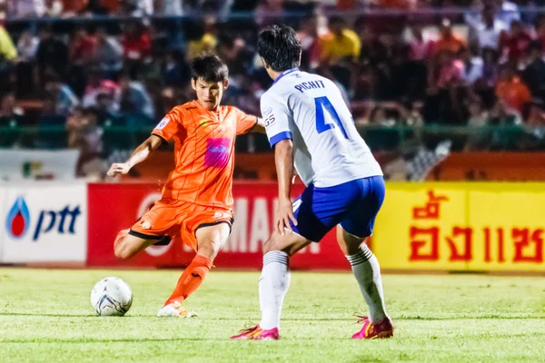 Sisaket Thajsko-Červenec 23: Siwapong Jareansin z Sisaket Fc. (ora — Stock fotografie