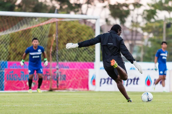 SISAKET TAILANDIA-OCTUBRE 29: Jugadores del Sisaket FC. en acción du — Foto de Stock