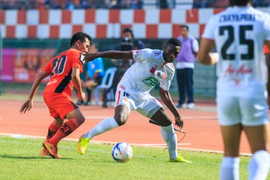SISAKET THAILAND-FEBRUARY 18: Fode Diakite of BEC Tero (white) i