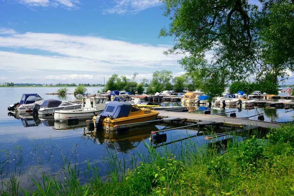 Vadstena Skärgård Med Småbåtshamn Sommaren — Stockfoto