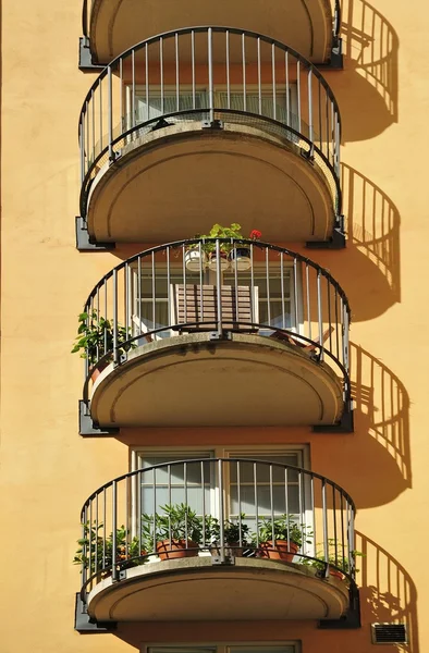 Pencere ve balkon — Stok fotoğraf