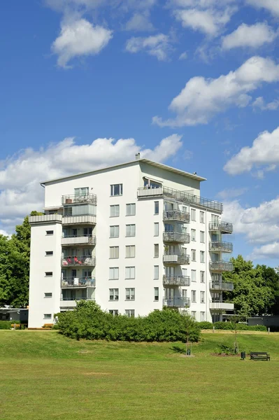 Edificios de apartamentos modernos — Foto de Stock