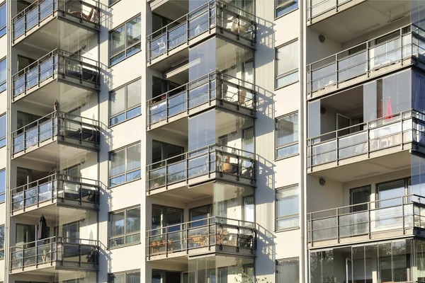 Ventanas y balcones — Foto de Stock