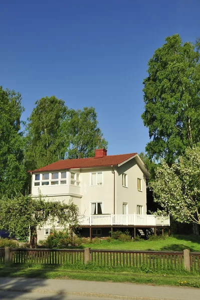Szwedzki dom klasy średniej — Zdjęcie stockowe