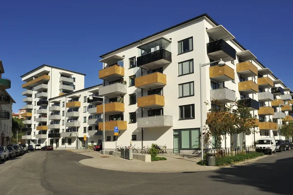 Modern apartment buildings — Stock Photo, Image