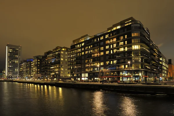 Modern apartment buildings — Stock Photo, Image