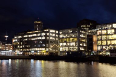 Geceleri Malmö Panoraması. İsveç 'te Malmö