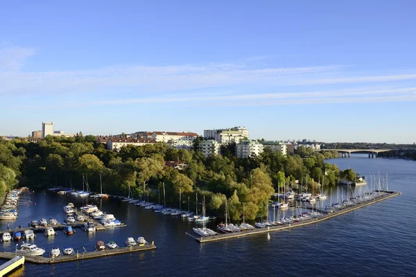 Stockholmer Damm mit Booten — Stockfoto