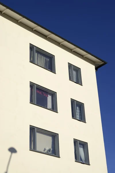 Edificio y cielo — Foto de Stock