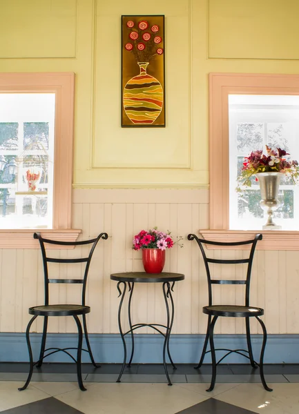 Koffie tafel en stoelen — Stockfoto