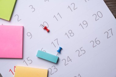 Takvimi masaya kapat, iş toplantısı ya da seyahat planlama