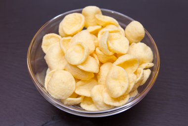 Kayrak patates kase üzerinde snack