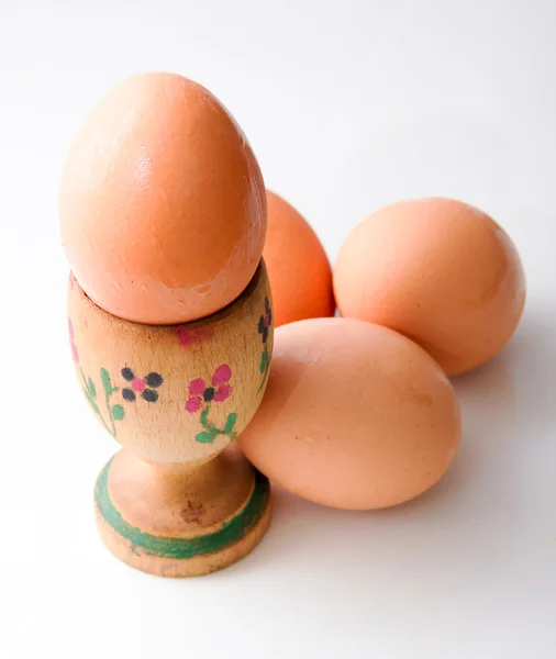 Ei op eggcup — Stockfoto