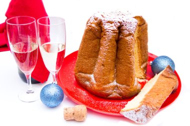 Şampanya ve Pandoro