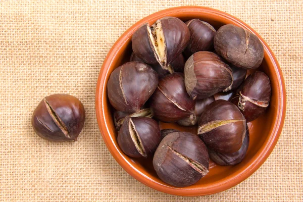 Kacang panggang dalam mangkuk dari atas — Stok Foto