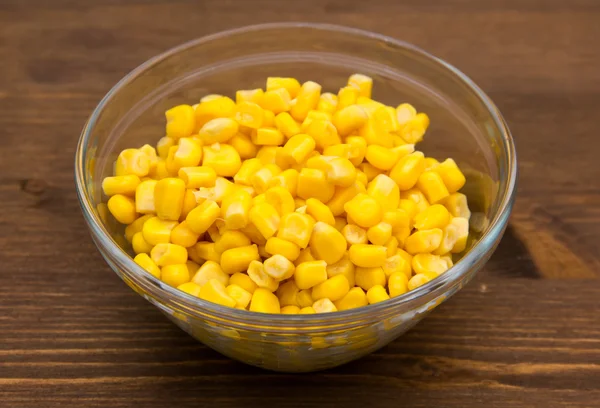 Sweet corn on the bowl on wood — Stock Photo, Image