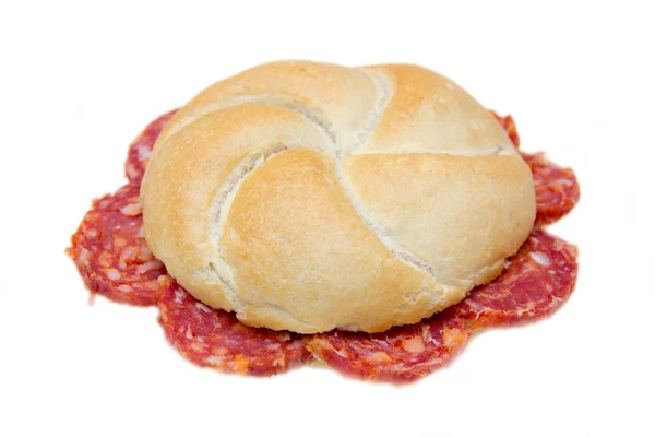 Sandwich con salami — Foto de Stock