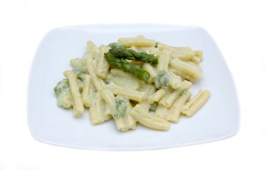 Kuşkonmaz kremalı makarna