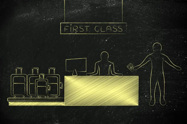 Birinci sınıf Havaalanı check-in sırasında Gezgin