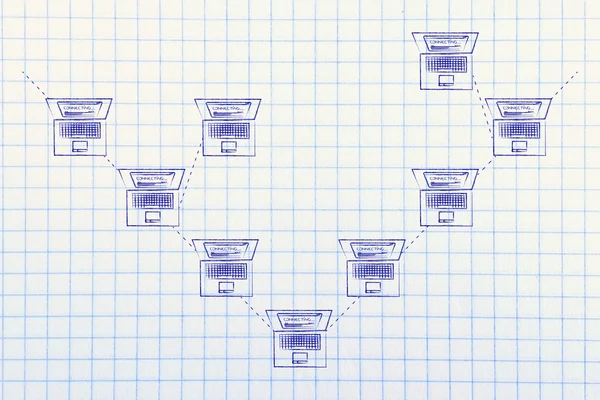 Ноутбуки, подключенные в древовидной структуре сети — стоковое фото