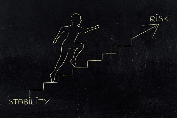 Estabilidad o riesgo, hombre subir escaleras metáfora — Foto de Stock