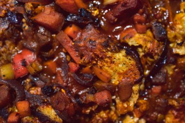 Vejetaryen rosto, bitkisel kabaklı köfte soğan, Akdeniz sebzesi, sağlıklı bitki temelli yemek tarifleri.