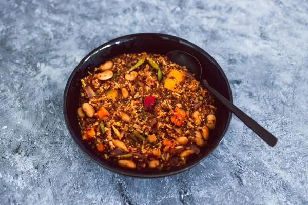 Veganes Quinoa Risotto Mit Süßkartoffeln Paprika Und Grünen Bohnen Würziger — Stockfoto