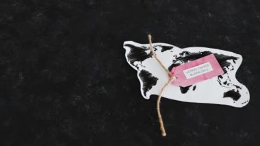 Dünya haritasında kadınlara ait iş etiketi, eşitliği ve küresel fırsatları destekliyor