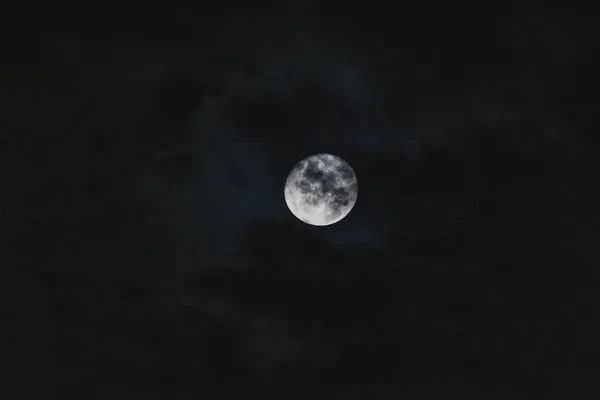 Full Moon Night Sky Shot Telephoto Lens Subtle Crushed Black — Stock Photo, Image