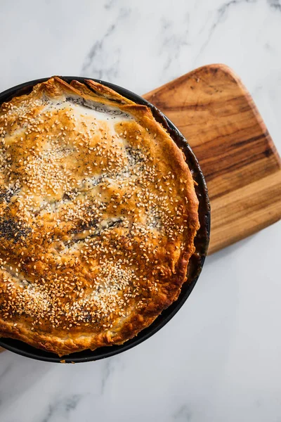 Vejetaryen, mercimek, susam ve haşhaş tohumu karışımı, sağlıklı bitkisel yemek tarifleri.