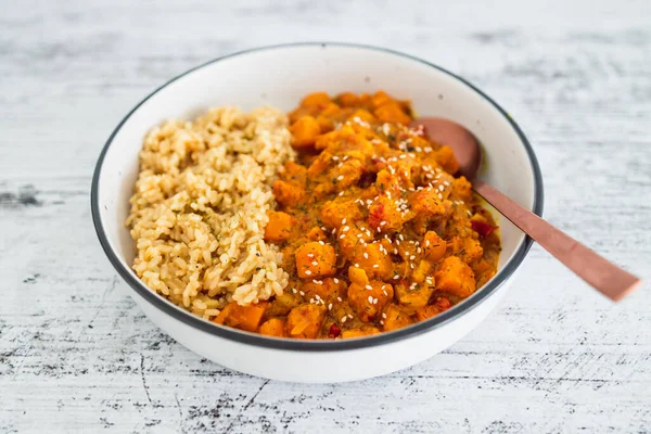 Veganes Kürbis Bel Pepper Curry Mit Braunem Reis Gesunde Pflanzliche — Stockfoto