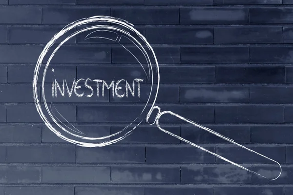 Fokusera på investeringar, förstoringsglas design — Stockfoto