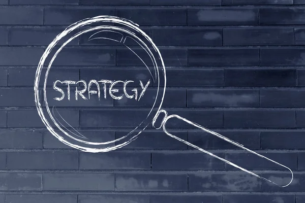 Het vinden van een bedrijfsstrategie, Vergrootglas ontwerp — Stockfoto