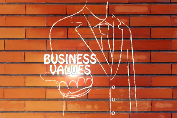 Uomo d'affari distribuendo la parola Business Values — Foto Stock