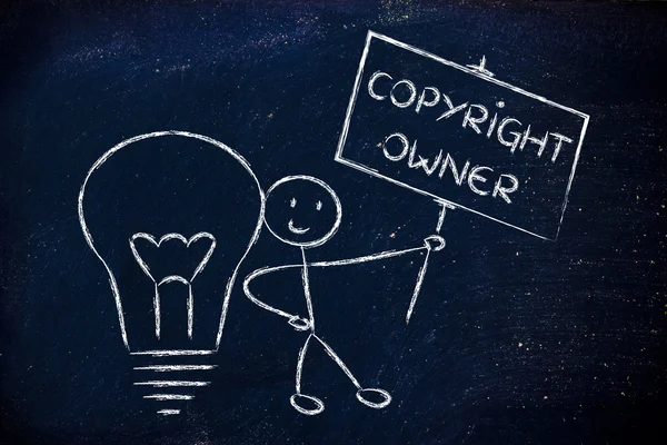 Uomo divertente proprietario del copyright con la sua idea — Foto Stock