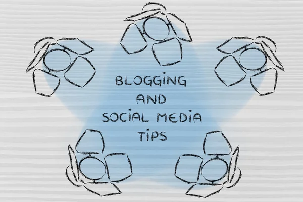 Spotlights med text blogga och sociala medier Tips — Stockfoto