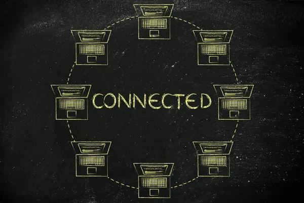 Bärbara datorer anslutna till varandra i en cirkelformad nätverk — Stockfoto