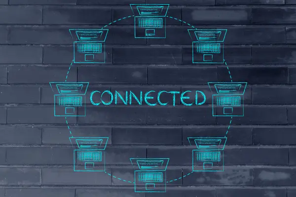 Laptops die met elkaar verbonden in een cirkelvormig netwerk — Stockfoto