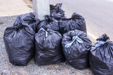 siyah çöp torbaları