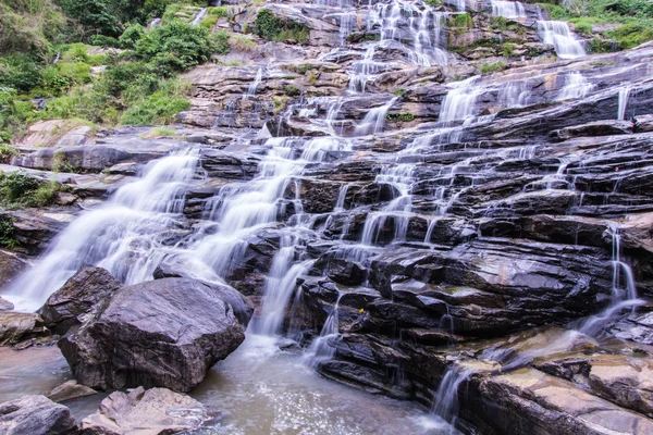 Mae Ya waterfall  in Chiang Mai, Thailand — Stock Photo, Image