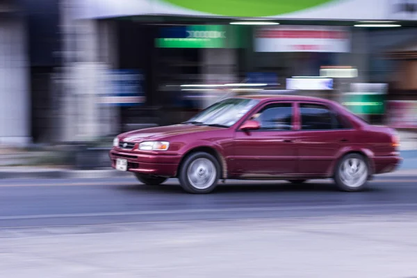 Velocidad de paneo del coche en carretera, asia —  Fotos de Stock