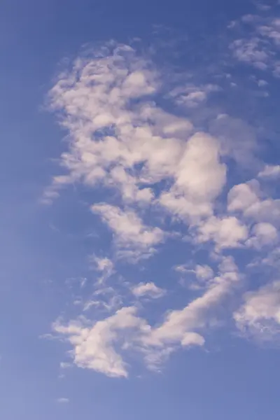 Nuvole natura nel cielo blu — Foto Stock