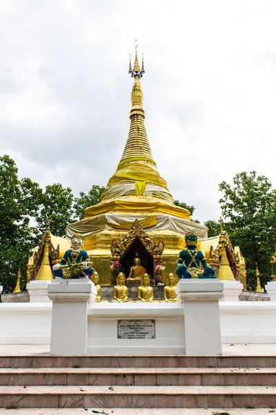 Prathat sanhai pagoden i wianghaeng, chiangmai thailand — Stockfoto