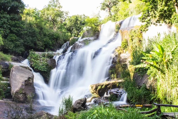 Mae klang vodopád v provincii chiang mai, Thajsko doi inthanon — Stock fotografie